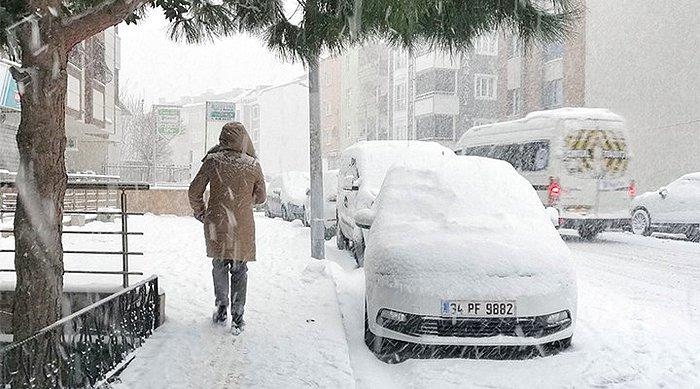 Meteoroloji Uyardı: İstanbul ve Ankara'ya Kar Geliyor