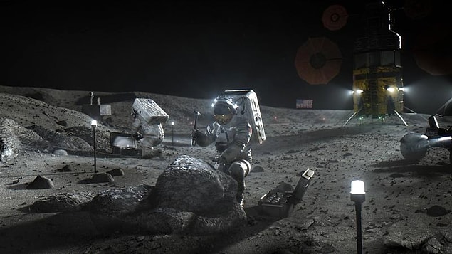 İddianın gerçek olabileceği NASA'nın geçtiğimiz günlerde 2024 tarihini 2025 olarak değiştirmesinden anlayabiliriz.