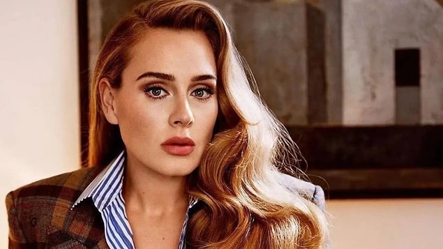 Dünyaca ünlü sanatçı Adele'i hepiniz tanıyorsunuzdur, artık kendisini uzun uzun anlatmamıza gerek yok.