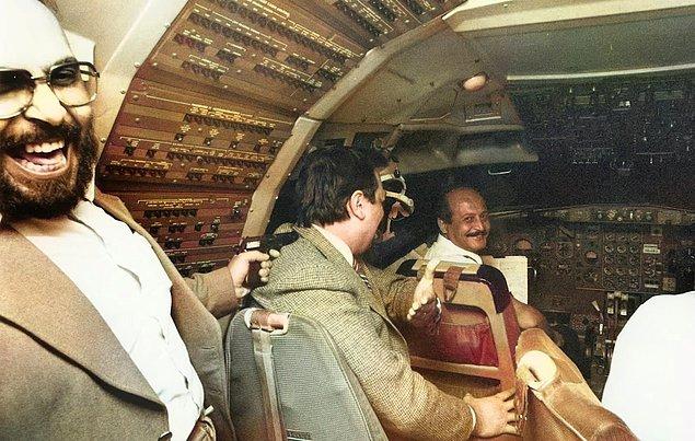11. Korsanlar tarafından kaçırılan THY uçağı ve korsanlar, 1980.