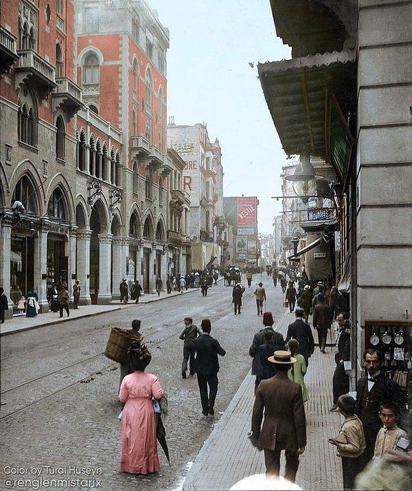 18. İstiklal Caddesi, 1912.