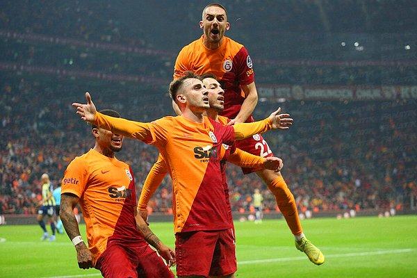 16. dakikada Galatasaray, Kerem Aktürkoğlu'nun golüyle 1-0 öne geçti.
