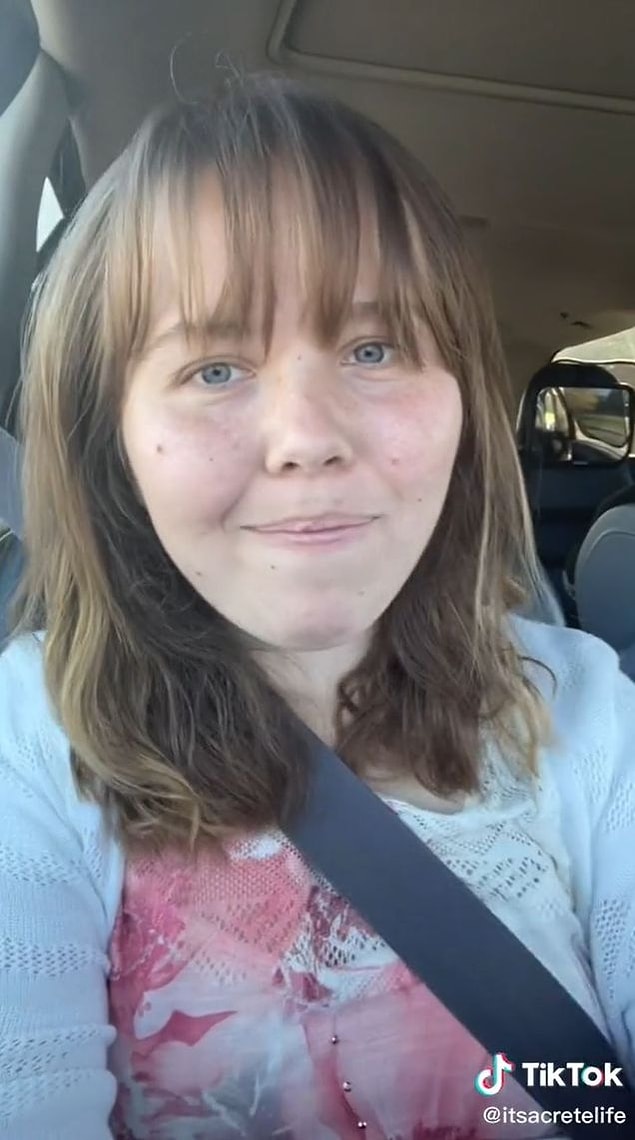 Emma isimli TikTok kullanıcısı, insanların mikroplarından korunmak için market kiraladığını anlatınca viral oldu.