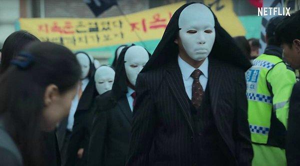 Dizinin yayınlanır yayınlanmaz bu derece beğenilmesi Güney Kore'nin sinema sektöründe ne kadar başarılı olduğunu bir kez daha gösterdi.