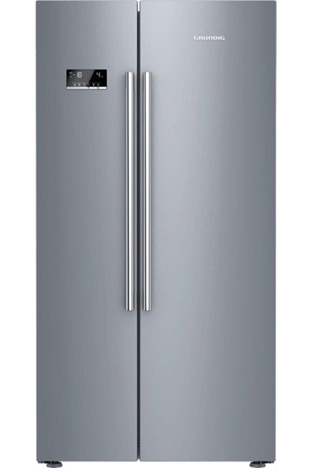 8. Çift kapılı buzdolaplarını seviyorsanız Grundig'in GSND 6383 modeli indirimde.