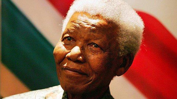 Nelson Mandela, göğüs enfeksiyonu sebebiyle hayatını kaybetmiştir.