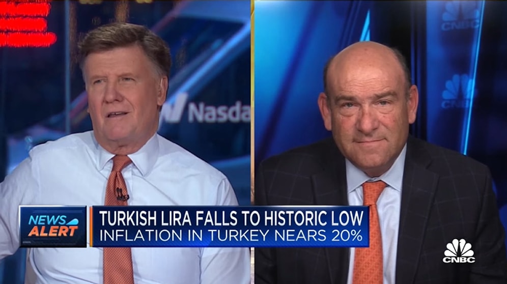 TL'nin Dolar Karşısındaki Tarihi Değer Kaybı CNBC Ekranlarında: 'Bütün Hafta Çalışıp Hiçbir Şey Alamıyorsunuz'