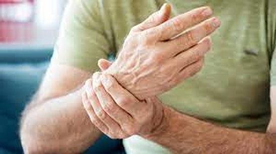 Romatoloji Nedir? Hangi Hastalıklara Bakar?