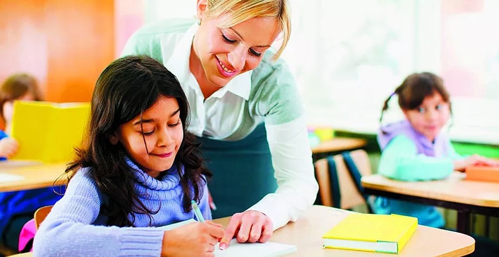 24 Kasım Unutulmaz Öğretmenler Günü Mesajları: Yeni, Duygusal, Anlamlı ve Resimli Öğretmenler Günü Mesajları