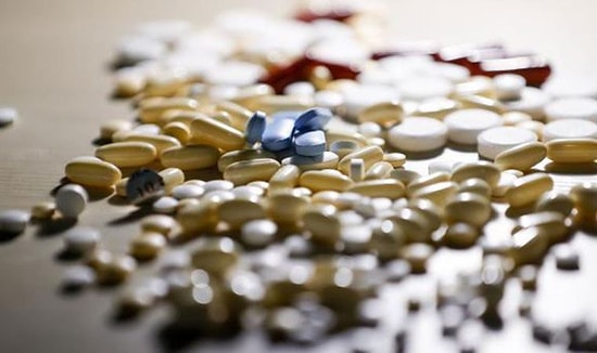 İlaç Tedariğindeki Aksamalarla İlgili Sağlık Bakanlığı'ndan Açıklama: 'Stok Kaydında Uygunsuzluk Bulundu'