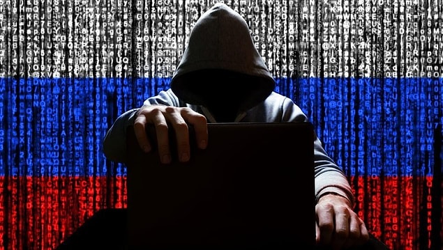 6. Rus hacker Aleksandr Andreevich Panin, tek bir bilgisayar virüsü ile 50 milyon bilgisayara erişmiş ve toplamda yüz milyarlarca dolar parayı hesabına geçirmişti...