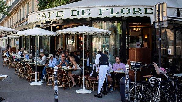 4. "Fransa'da gittiğim çoğu kafe hafta sonları Wi-Fi açmıyordu..."