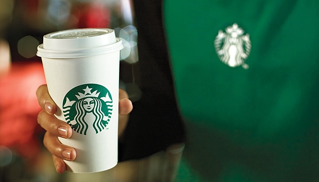 Bildiğiniz gibi kahve devi Starbucks'ın Birleşik Krallık'taki 958 mağazadan sonra Türkiye'de 453 mağazası ve 294 'On The Go' noktası bulunuyor. Birçok ilimizde hizmet veren Starbucks, çoğumuz buluşma noktası.