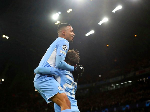 63. Dakikada Raheem Sterling ve 76'da Gabriel Jesus’un golleri İngiliz ekibine 2-1’lik galibiyeti getirdi.