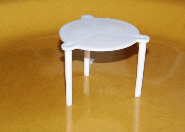 10. Pizza kutularındaki 3 ayaklı plastiğe 'Pizza Saver' adı verilir. Mekanizma, kutunun üst kısmının dağılmasını ve pizzaya dokunmasını engeller.