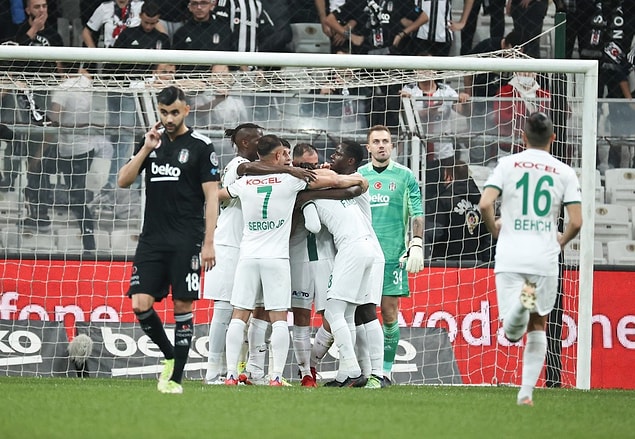 55. dakikada Balde, 64'te Serginho ve 90'da Joseph Champness'in golleri maçın sonucunu belirledi: 0-4