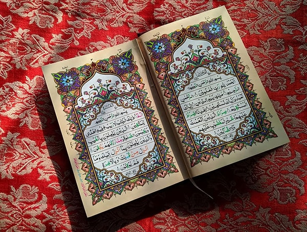 14. Мой бывший хотел, чтобы я отреклась от своей религии ради него, и приняла его веру