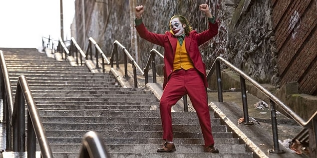 8. Joker (2019, İzleyici Sayısı: 1.877.186)