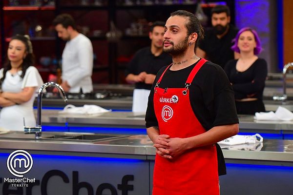 MasterChef'in 14. haftasında Mavi takım kaptanı Dilara olurken, Kırmızı takıma kaptanlık yapması için Görkem'i seçti.