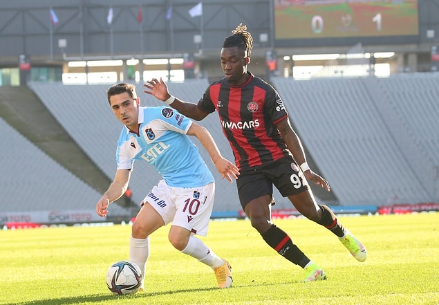 Süper Lig 'in 14. haftasında Fatih Karagümrük, sahasında Trabzonspor 'u konuk etti.