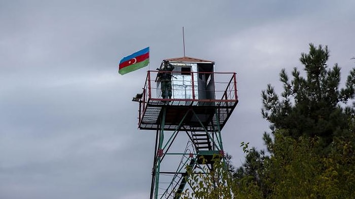 Azerbaycan'da Askeri Helikopter Düştü: Ölü ve Yaralılar Var