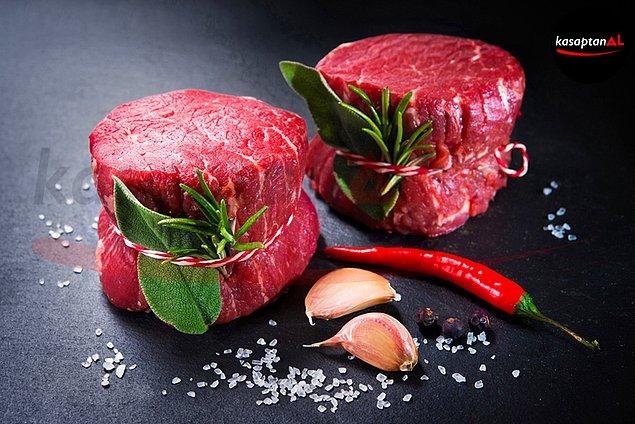 5. Özel günlerinizde tavada pişirip parmaklarınıza kadar yiyeceğiniz aşırı lezzetli biftek tava.