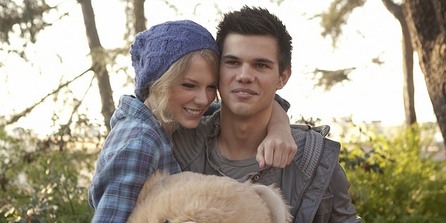 Swift ve Lautner da sette tanışarak birbirlerine aşık olmuş. Ancak bu ilişki de yalnızca birkaç ay sürmüş. Gomez ve Swift'e gelince, bugün hala çok yakın arkadaşlar. 💕