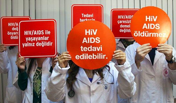 Toplumsal ve ekonomik faktörlerle bağlantılı olan ve beraberinde de büyük sağlık sorunlarını getiren HIV'in, böylesine bencilce tartışılması insanı tedirgin ediyor açıkçası.