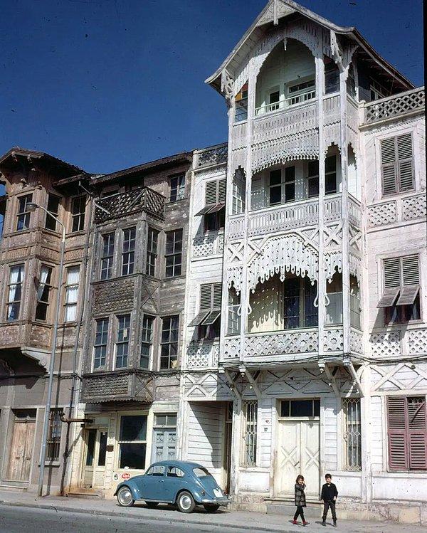 1. Büyükdere'de yalılar, İstanbul, 1970.