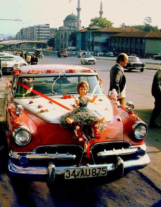 19. Aksaray'da bebek arabası, İstanbul, 1970.
