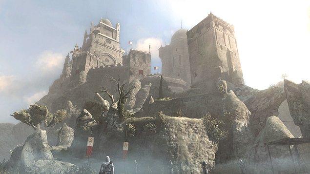 8. İlk Assassin's Creed oyunu Alamut Kalesi'nden ve Hasan Sabbah'ın suikastçılarından esinlenerek tasarlandı.