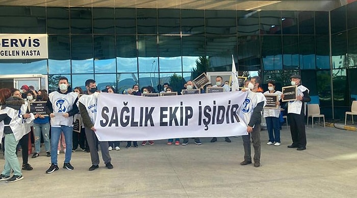 İş Bırakan Sağlık Emekçilerinden Fahrettin Koca'ya Tepki: 'Bakan Fahrettin Bizi Kahrettin!'