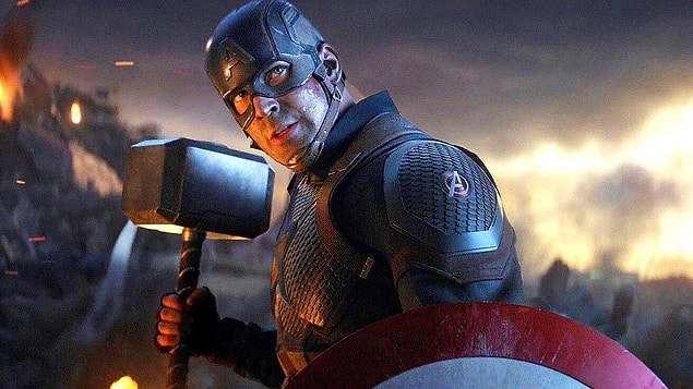 Kendisi daha sonra 'Captain America' ve 'Avengers' filmlerinde Steve Rogers'ı canlandırdı.