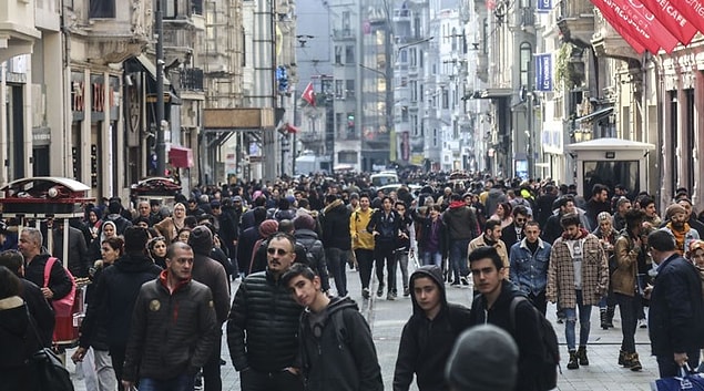 En yoksul %50, milli servetin %4'ünü, ortadaki %40 milli servetin %29'unu ve en üstteki %10 ise %67'sini elinde tutuyor.