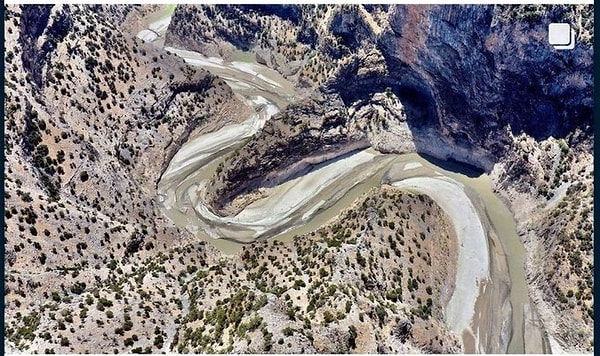 20. Aydın: Arapapıştı Kanyonu'nun bir kısmı ile Dereağzı Şelalesi  kurudu.