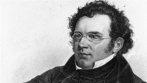 Hepimizin aşina olduğu Ave Maria bestesinin sahibi Franz Schubert hangi dönem bestecisidir?