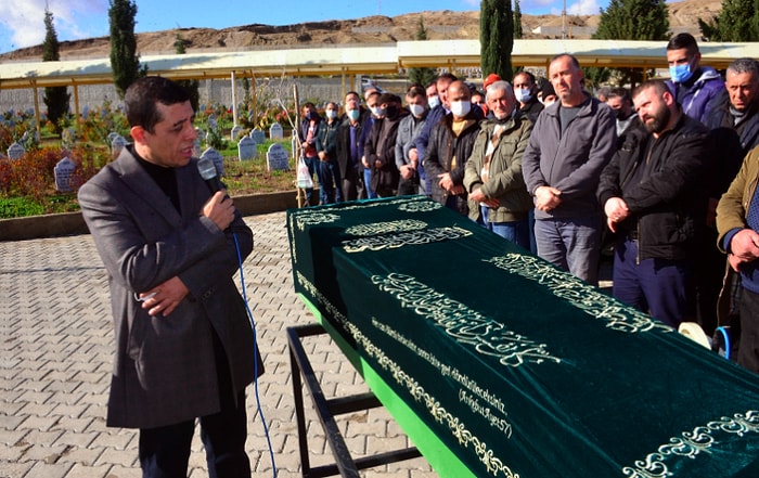 Tarikat Yurdunda Öldürülen Gencin Babası: 'Konakladığı Eller Emin Ellerdi'