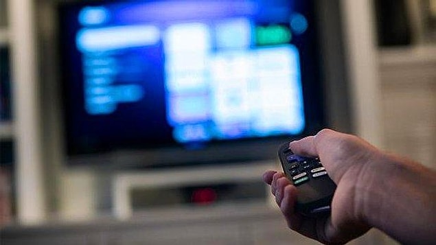 Biraz da seçim yasağına uymamasına rağmen tek bir ceza almayan kanallar hakkında konuşalım…