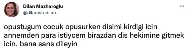 Sevgilisiyle öpüşürken dişlerinin kırıldığını anlatan sosyal medya kullanıcısının floodunu paylaşacağız bugün sizlerle. 👇