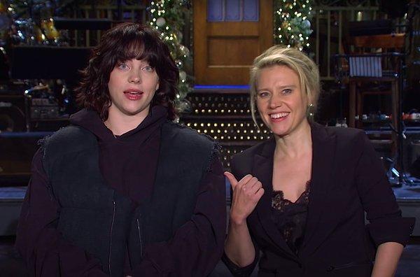 Geçtiğimiz gün katıldığı Saturday Night Live programında kıyafet seçimleri hakkında kısa ve eğlenceli bir açıklamada bulundu.