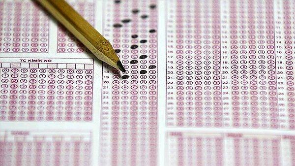 Son sınıfta okumakta olan tüm adayların ilgili testten aldıkları ham puanlar kullanılarak o testin ortalama ve standart sapması bulunacak.