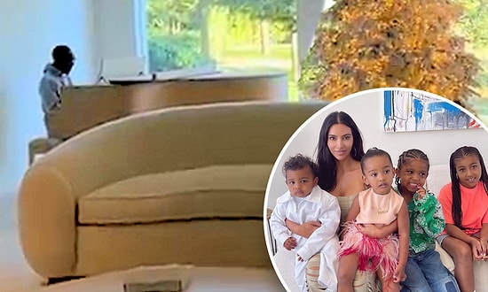 Ким Кардашьян наняла пианиста для своих детей, который будет будить их на протяжении всего декабря