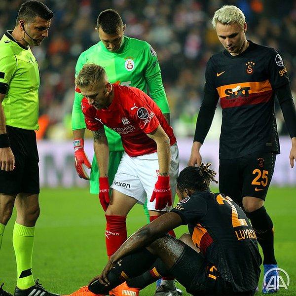Bu sonuçla Galatasaray ligde 5 mağlubiyetini alarak 23 puanda kaldı. Demir Grup Sivasspor ise bu galibiyet ile puanını 22'ye yükseltti.