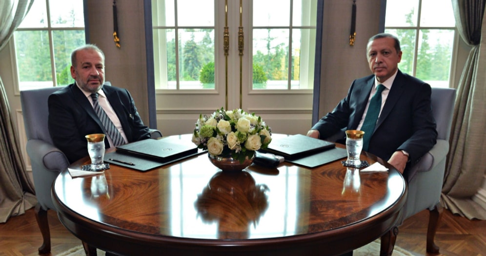 Erdoğan'ın Yasaları 'Onaylattığı' Prof. Dr. İzzet Özgenç: 'Ekonomik Bunalım Sebebiyle OHAL'e Hazır Olmalıyız'