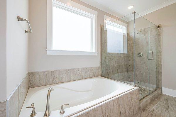 7. Duş kabininin düzenli temizliği önemli.