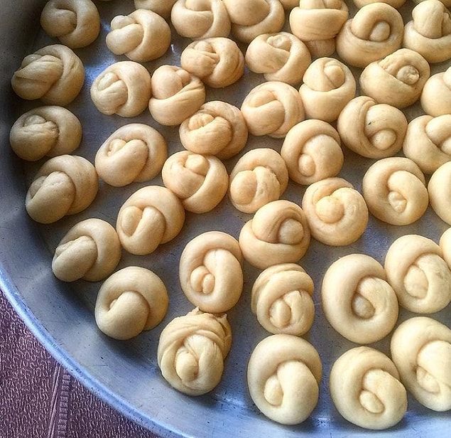 10. Çay yanına şerbetli bir tatlı; düğümlü tatlı...