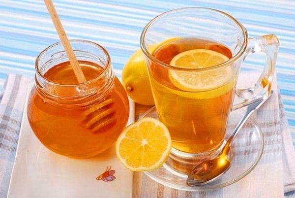 5. Öksürükten şikayetçiyseniz öksürüğü kesmeye yardımcı bir çay yapın!