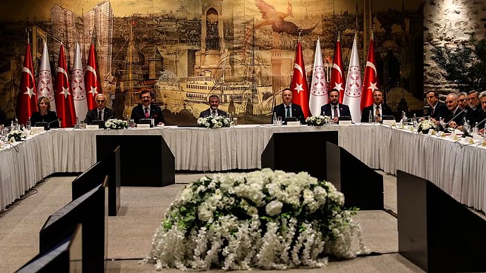 Hazine Bakanı Nebati, Ekonomistlerle Görüşecek