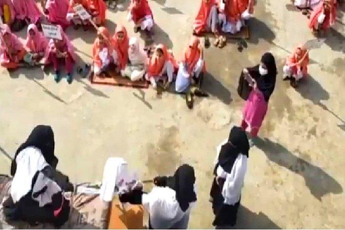 Pakistan'da Bir Okulda Öğrencilerin Önünde Yapılan Kafa Kesme Töreni Yeniden Gündem Oldu