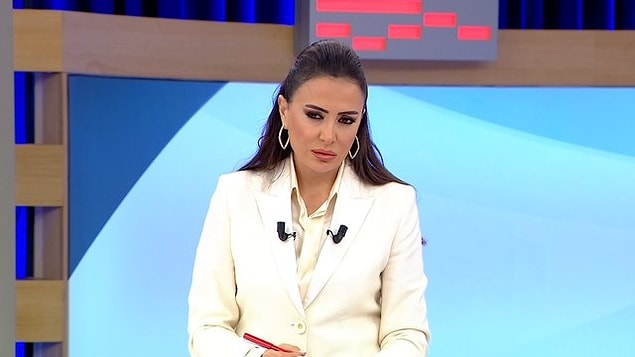 "Biz burada namusumuzla çalışıyoruz. Ben 30 yıllık gazeteciyim ve gazetecilik etikleri çerçevesinde bu yayınları yapıyorum. RTÜK çerçevesinde bu yayınları yapıyorum. Yanınızda çalışan gazeteciler değil, yanınızda çalışan o köpeklere sahip çıkın lütfen, onlar gazeteci değil çünkü... Ahlaksız, namussuz, vicdansız insanlar onlar."
